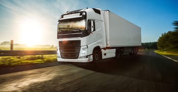 Обновите двигатель вашего Volvo D-13 с помощью комплекта верхних прокладок ELRING 899.340 (21768034) и устраните утечки, максимально повысив эффективность.